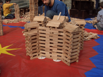 Holzbausteine XXL Bandenspaß